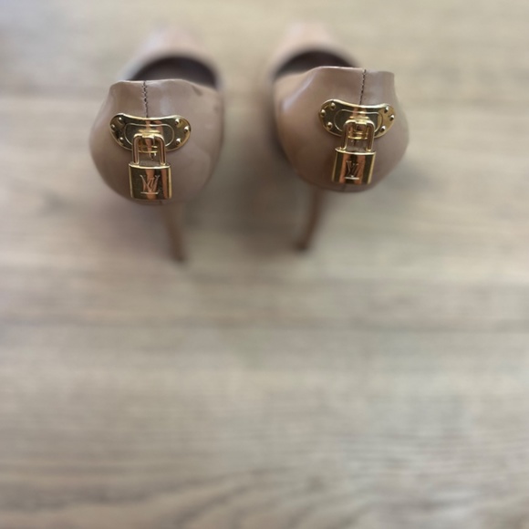 Louis Vuitton Beige Patent Leather Oh Really! Peep Toe Platform Pumps Size 37.5 - Picture 2 of 8